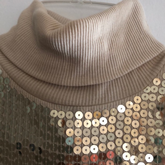 Top - Picture 7 of 8